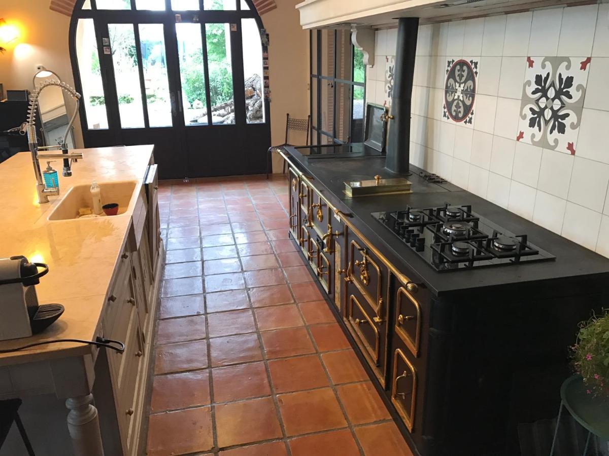 Domaine Les Castans Bed and Breakfast Saint-Thibéry Εξωτερικό φωτογραφία
