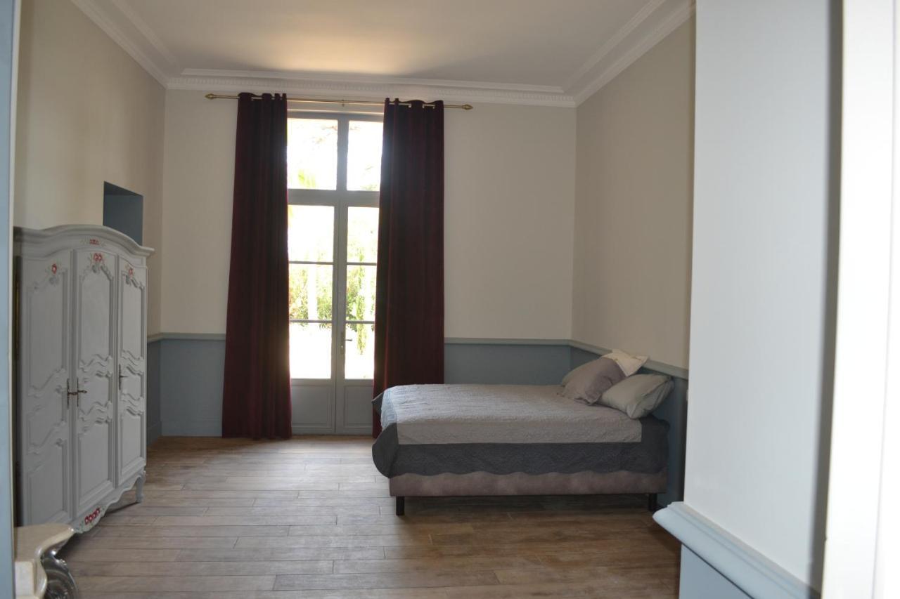 Domaine Les Castans Bed and Breakfast Saint-Thibéry Εξωτερικό φωτογραφία